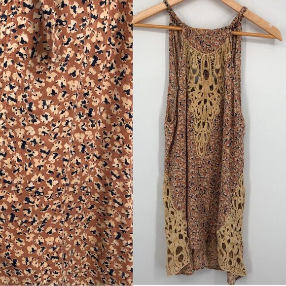 Gimmicks BKE Floral High Neck‎ Tank Top Womens Small Blush - Picture 1 of 10